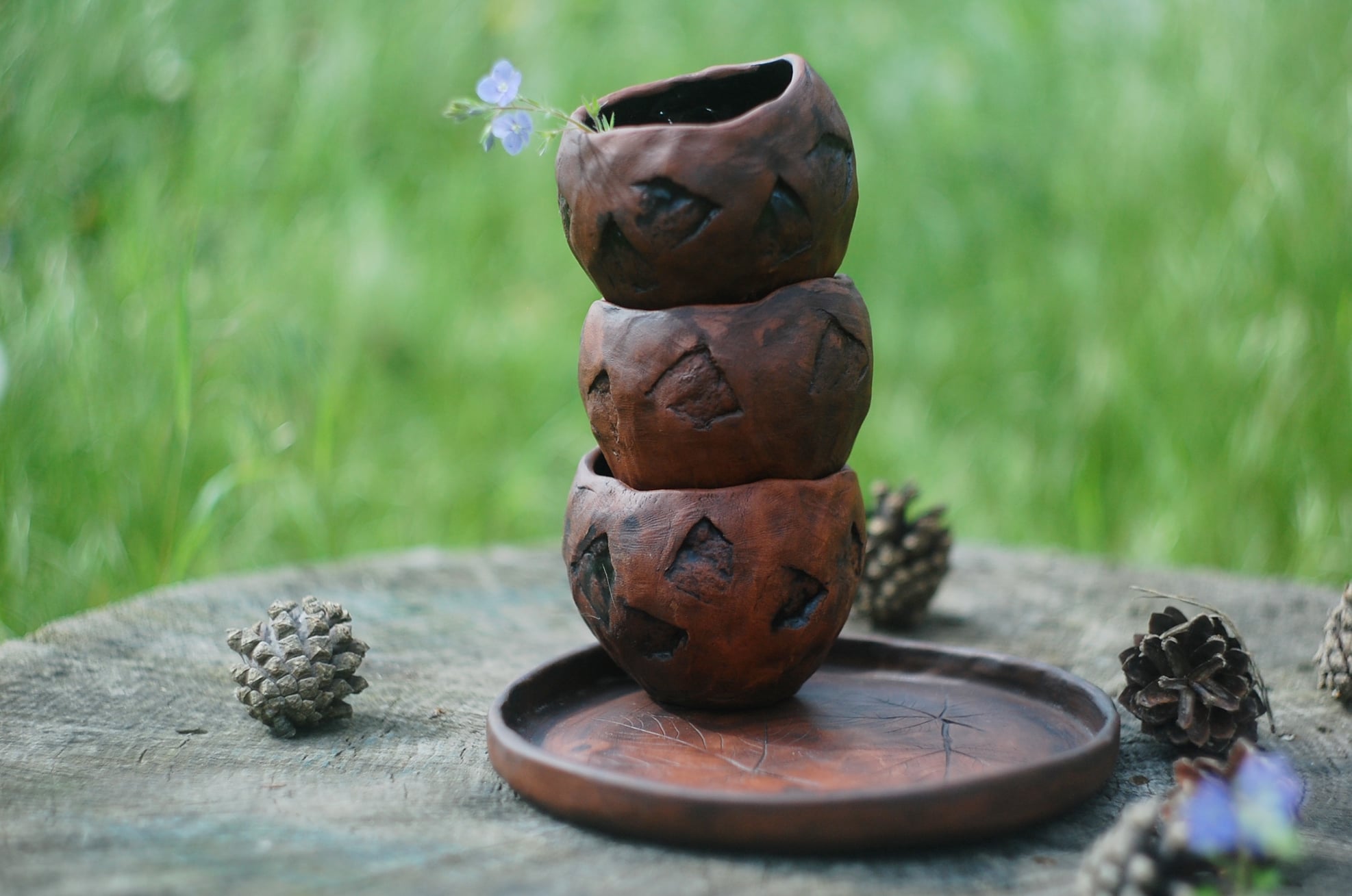 Handmade pottery mug set for 3 or 4 mugs "Stones" and large plate