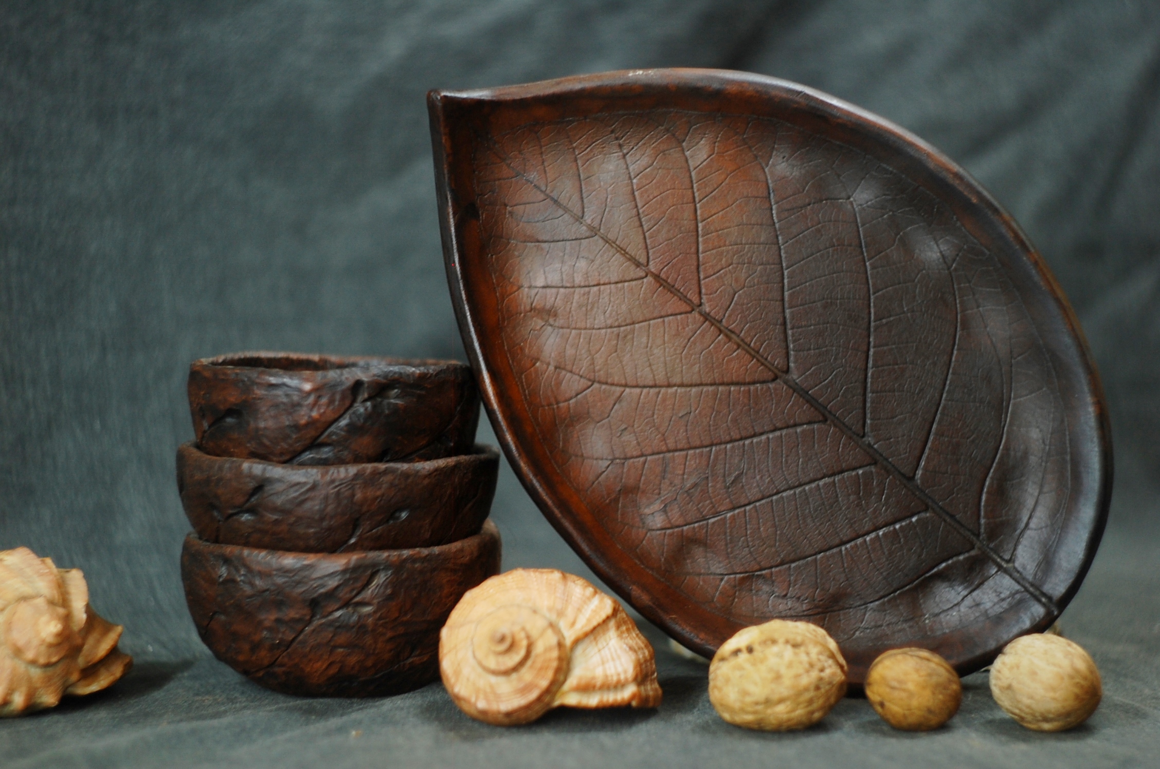 Handmade plate in the shape of a Walnut leaf